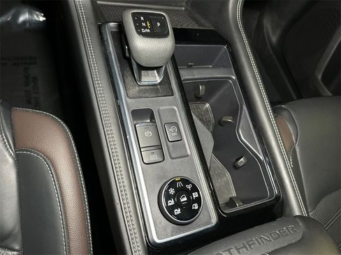 Used 2023 Nissan Pathfinder Platinum image 24