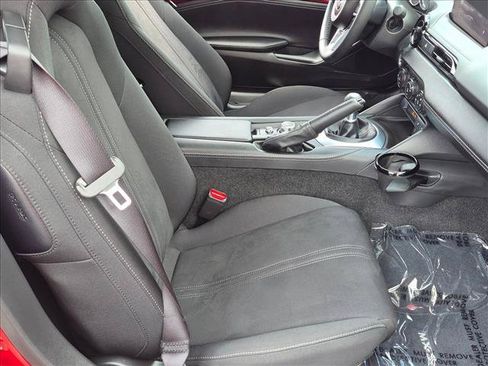 Used 2026 MAZDA MX-5 Miata Club w/ Interior Package RWD image 16