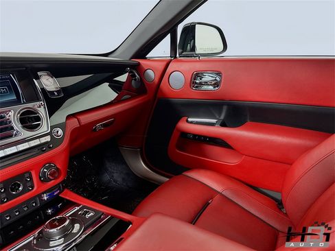 Used 2018 Rolls-Royce Dawn image 16