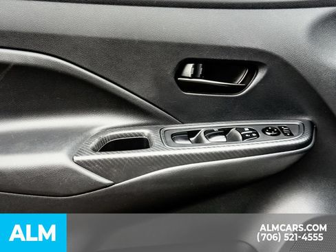 Used 2025 Nissan Versa S FWD image 10