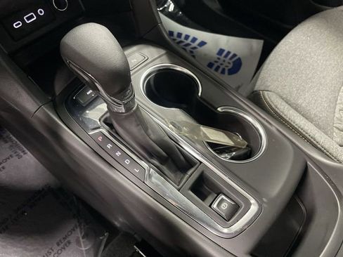 Used 2023 Chevrolet Equinox LT image 20