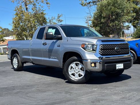 Used 2019 Toyota Tundra SR5 w/ SR5 Upgrade Package AWD/4WD image 2