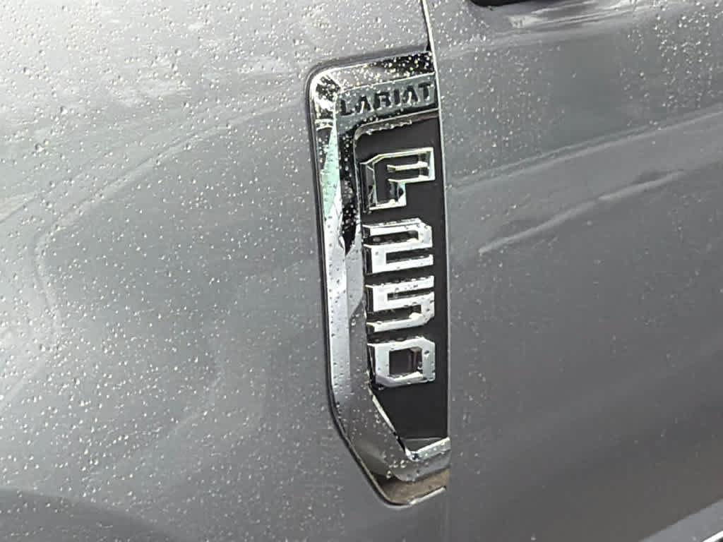 Used 2021 Ford F250 Lariat w/ Lariat Ultimate Package AWD/4WD image 12