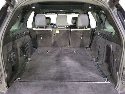 Used 2022 Land Rover Discovery HSE R-Dynamic image 29