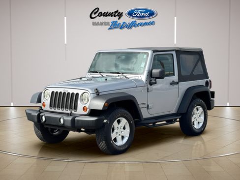 Used 2013 Jeep Wrangler Sport AWD/4WD image 2