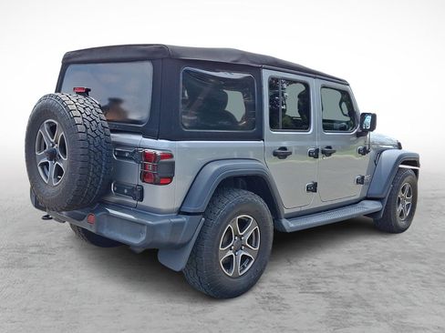 Used 2018 Jeep Wrangler Unlimited Sport S AWD/4WD image 5