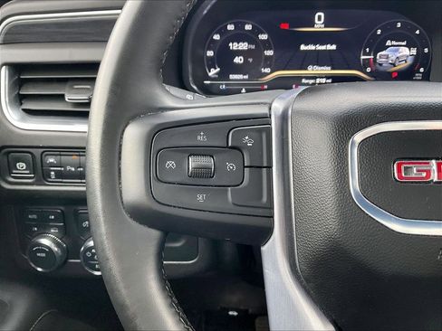 Used 2024 GMC Yukon XL SLT image 22