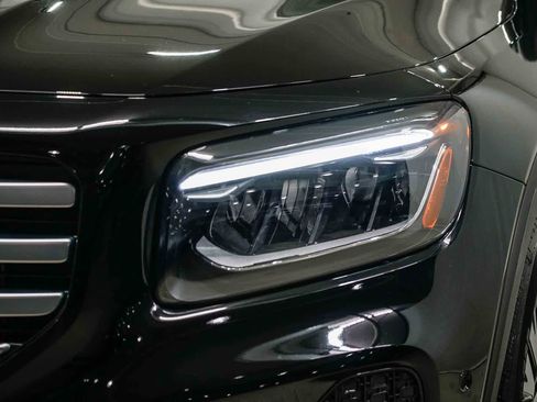 Used 2026 Mercedes-Benz GLB 250 image 7