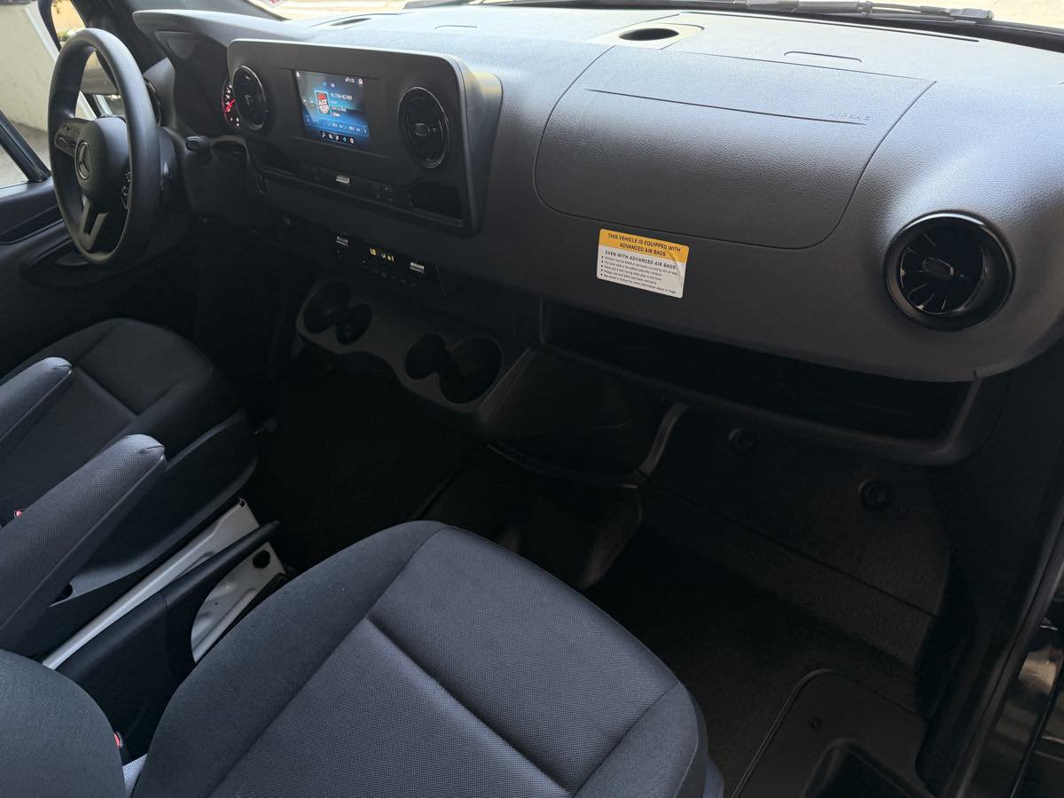 Used 2022 Mercedes-Benz Sprinter 3500 image 19