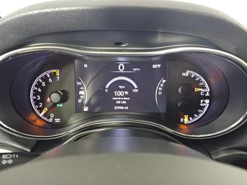 Used 2021 Jeep Grand Cherokee Laredo X image 28