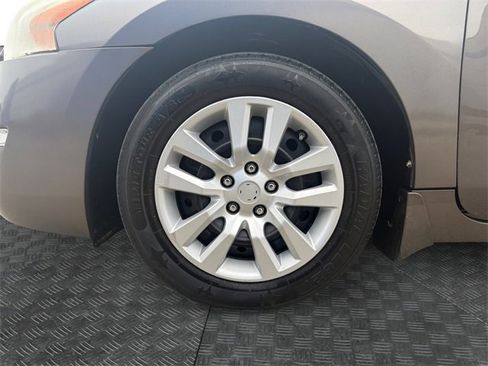Used 2014 Nissan Altima 2.5 S image 13