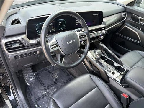 Used 2025 Kia Telluride S AWD/4WD image 13