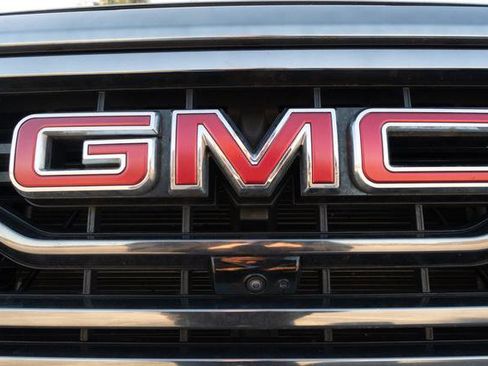 Used 2024 GMC Sierra 1500 AT4 w/ Technology Package image 48