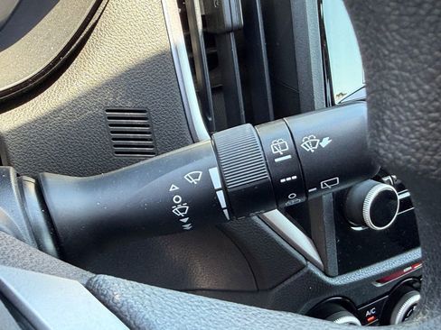Used 2023 Subaru Crosstrek 2.0i AWD/4WD image 32