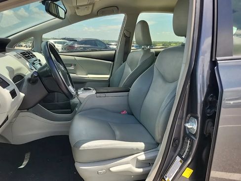 Used 2013 Toyota Prius V Five FWD image 9
