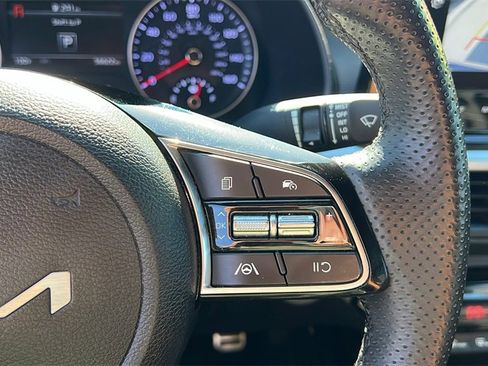 Used 2023 Kia Forte GT-Line image 16