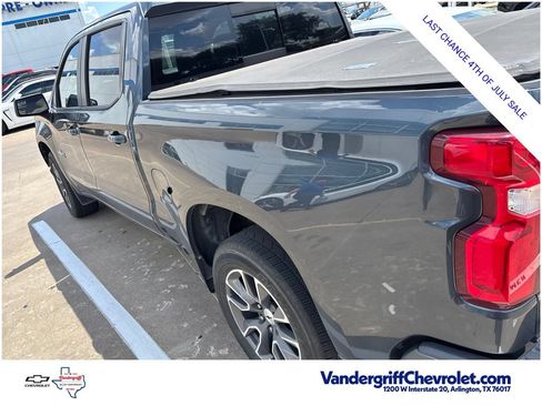 Used 2020 Chevrolet Silverado 1500 RST w/ Texas Edition RWD image 8