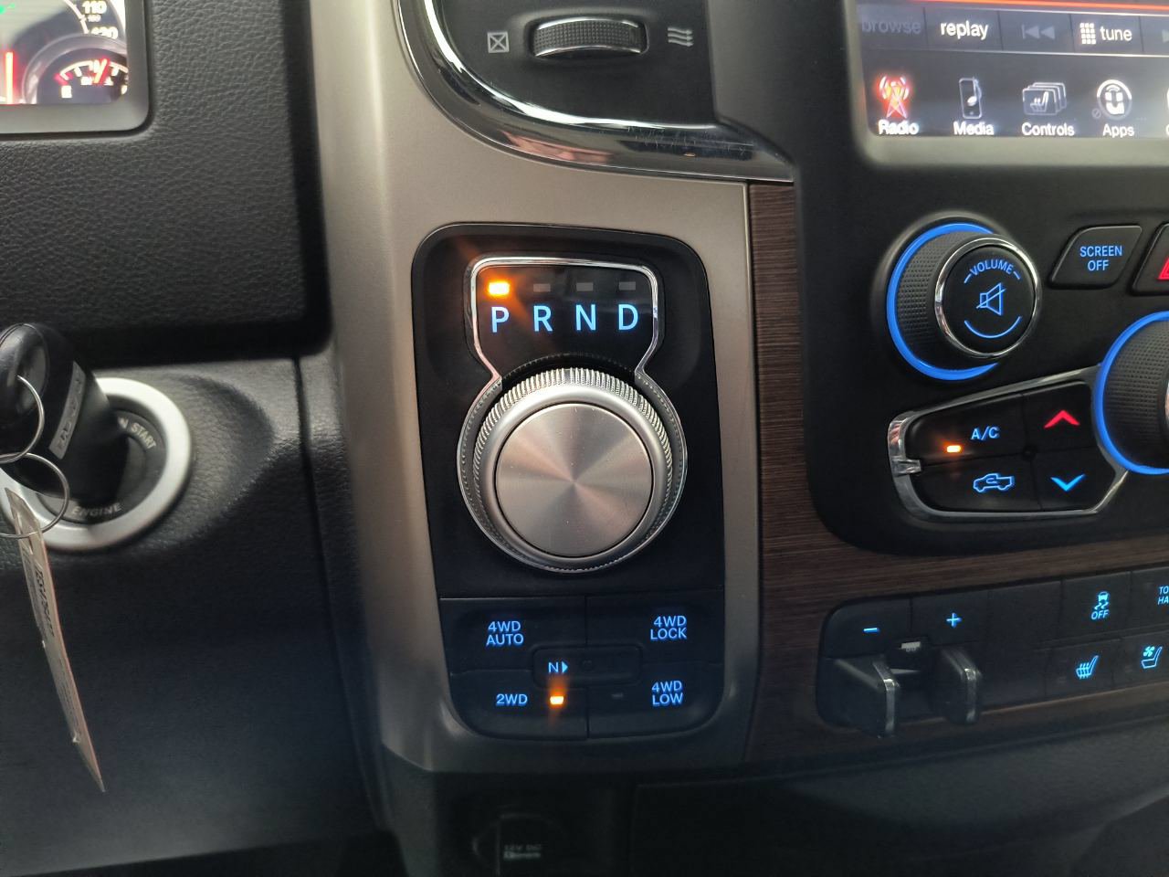Used 2014 RAM 1500 Laramie AWD/4WD image 21