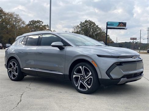 New 2026 Chevrolet Equinox EV LT image 8