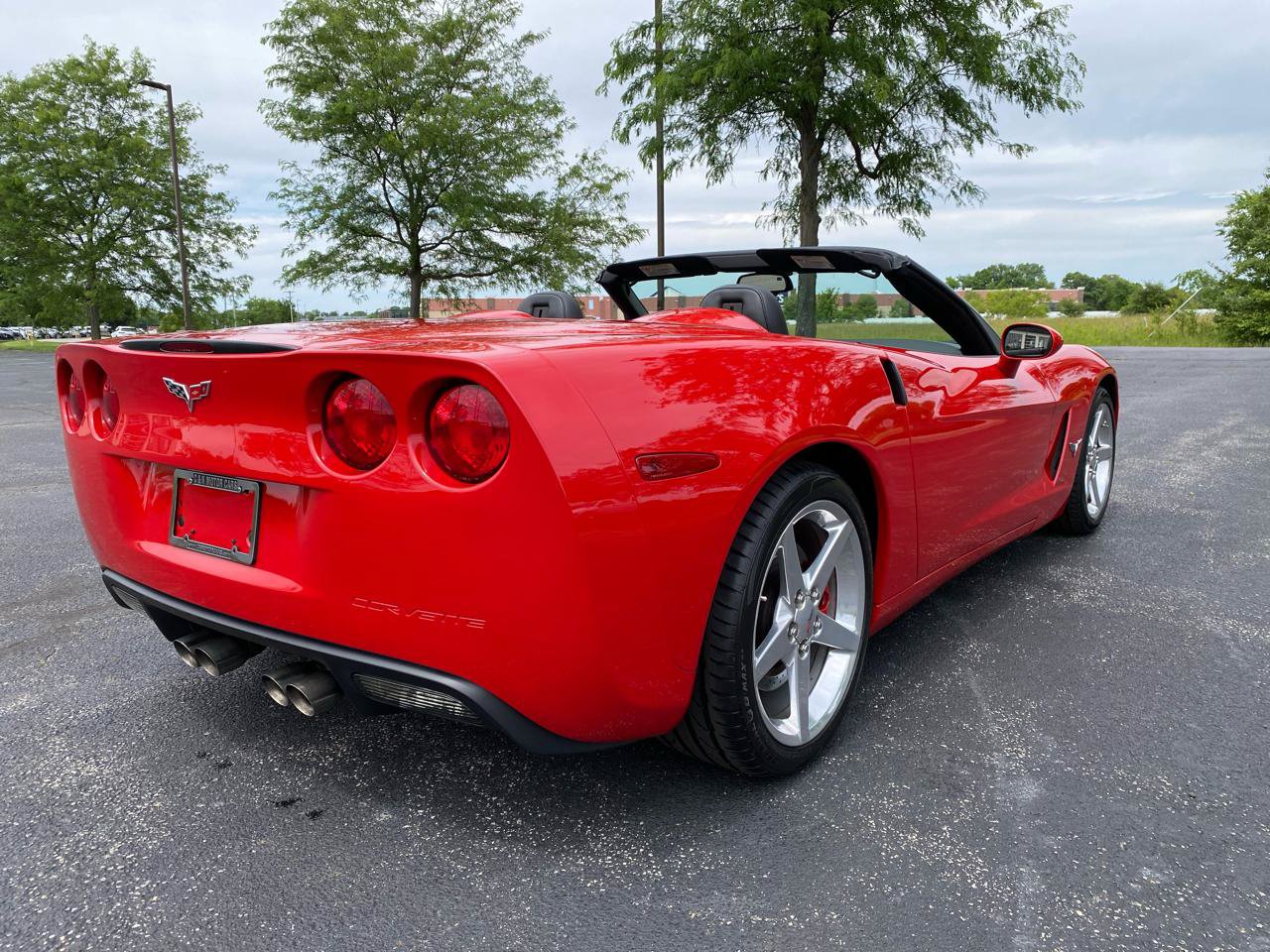 Used 2005 Chevrolet Corvette Convertible w/ Preferred Equipment Group RWD image 9