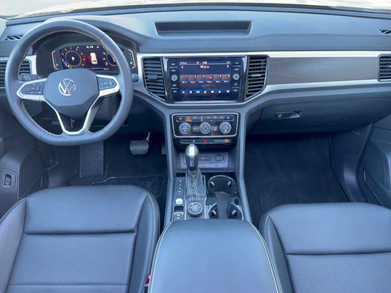 Used 2023 Volkswagen Atlas SE w/ Panoramic Sunroof Package AWD/4WD image 17