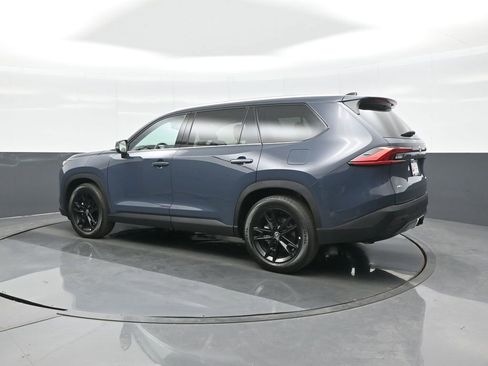 Certified 2024 Toyota Grand Highlander AWD image 7