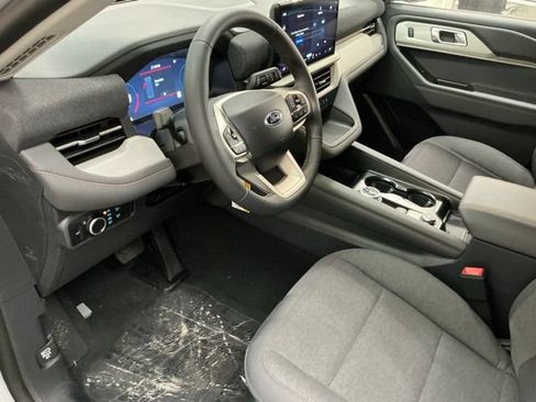 New 2026 Ford Explorer Active AWD/4WD image 15