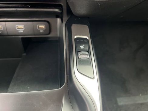 Used 2021 Kia Sorento S w/ Panoramic Sunroof Package image 23