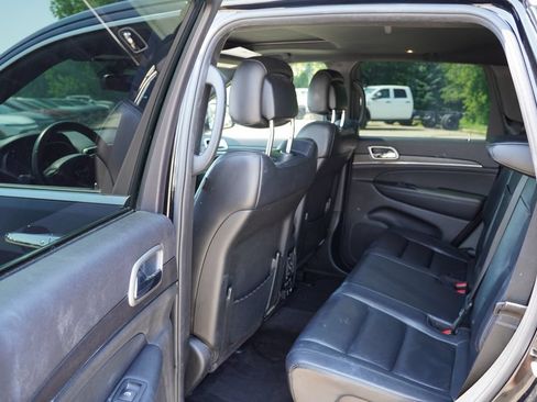 Certified 2018 Jeep Grand Cherokee Limited w/ Trailer Tow Group IV AWD/4WD image 16