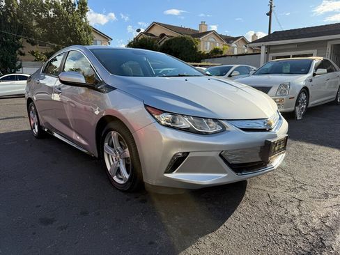 Used 2016 Chevrolet Volt LT w/ Comfort Package image 3