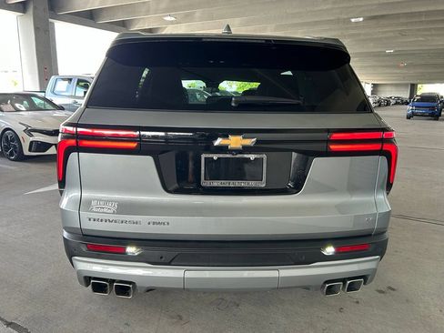 Used 2024 Chevrolet Traverse LT AWD/4WD image 6