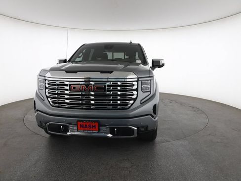 Used 2024 GMC Sierra 1500 Denali w/ Denali Reserve Package AWD/4WD image 4