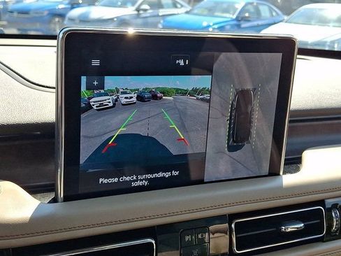 Used 2021 Lincoln Aviator Grand Touring w/ Elements Package Plus AWD/4WD image 24