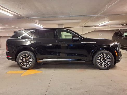 New 2026 Cadillac Escalade IQ Luxury 1 w/ LPO, Premium Carpet Package AWD/4WD image 4