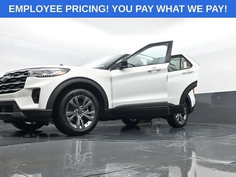 New 2026 Ford Explorer Active w/ Active Comfort Package AWD/4WD image 35