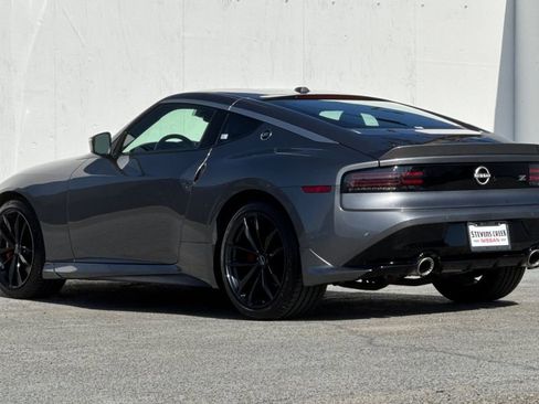 Used 2024 Nissan Z Performance w/ Floor Mat Package RWD image 5