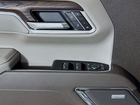 Used 2026 GMC Sierra 1500 SLT image 16