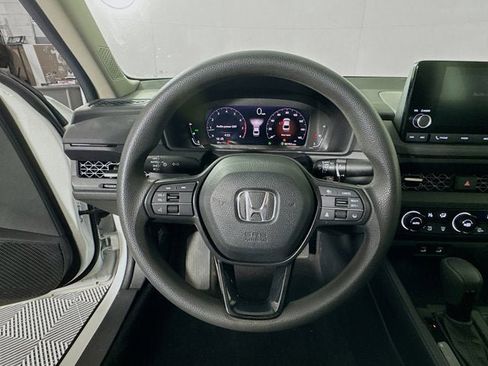 Used 2024 Honda Accord EX image 10