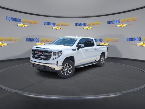 Used 2026 GMC Sierra 1500 SLT w/ SLT Premium Plus Package AWD/4WD image 4