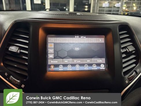 Used 2019 Jeep Cherokee Latitude Plus image 28