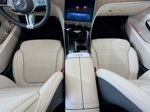 Certified 2025 Mercedes-Benz C 300 Sedan image 16