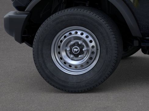 New 2025 Ford Bronco 4-Door AWD/4WD image 21