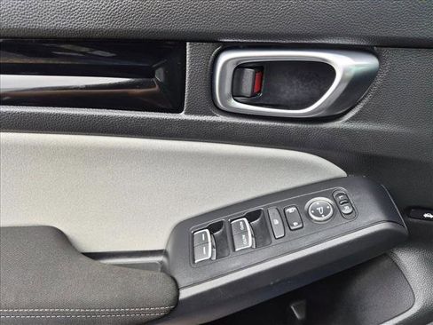 Used 2025 Honda Civic Sport image 15