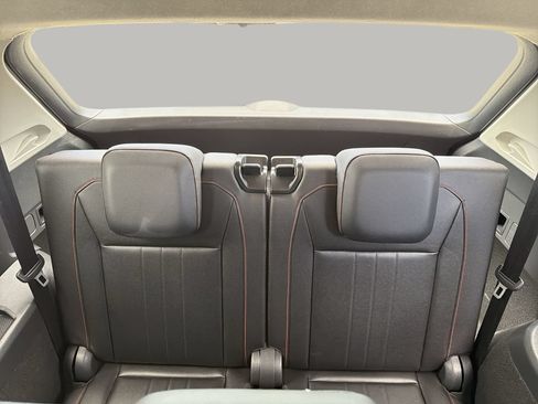 Used 2024 Volkswagen Tiguan Wolfsburg Edition FWD image 18