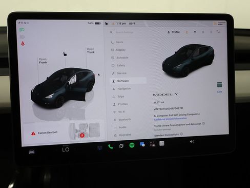 Used 2024 Tesla Model Y Long Range RWD image 4