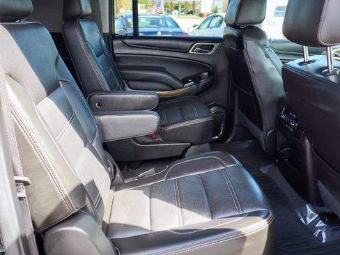 Used 2020 GMC Yukon XL Denali w/ Denali Ultimate Package image 13