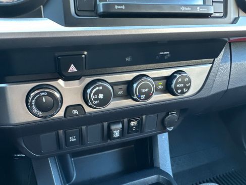 Used 2019 Toyota Tacoma SR5 image 27