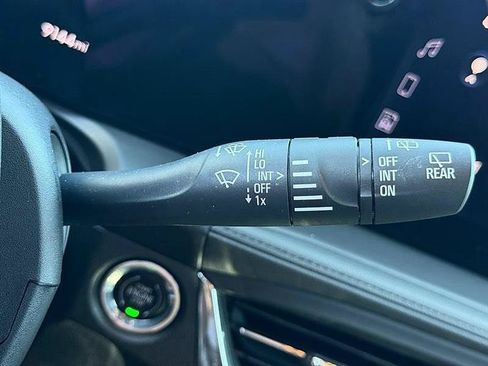 Used 2024 Buick Encore GX Avenir AWD/4WD image 31