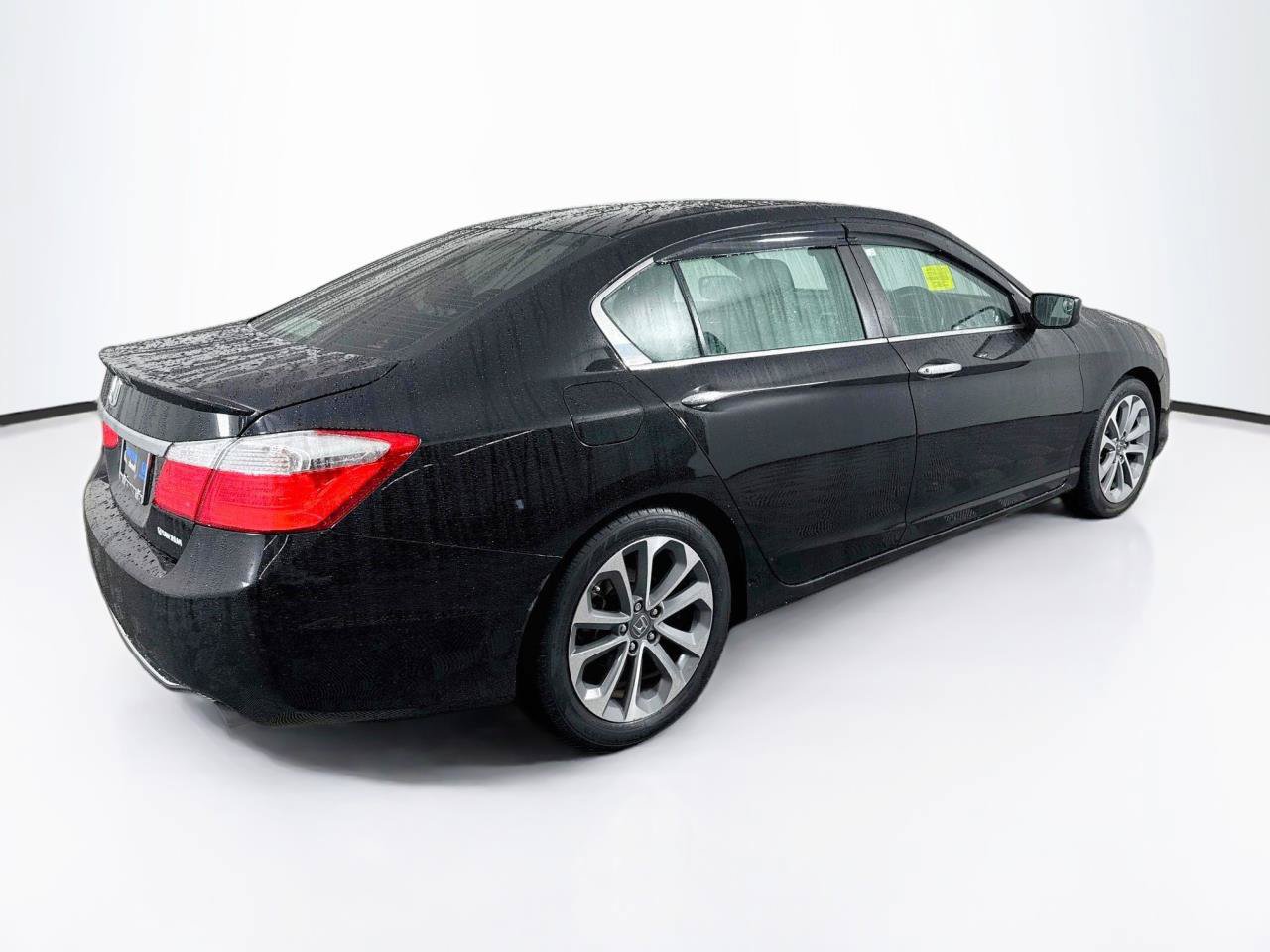 Used 2015 Honda Accord Sport image 10
