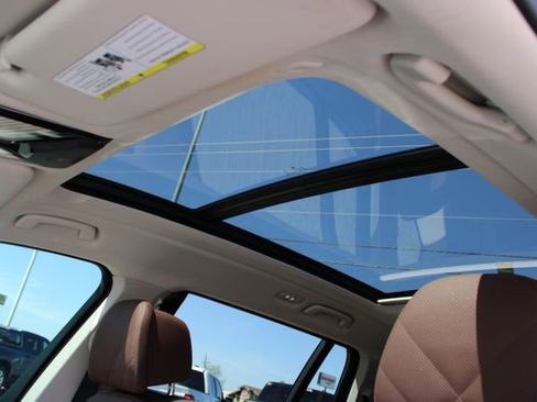 Used 2023 BMW X7 xDrive40i w/ Premium Package image 21